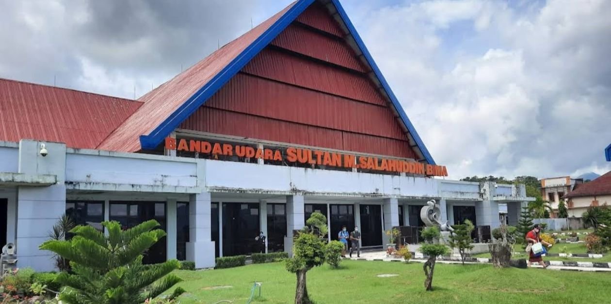 Lion Air BMU Terminal - Sultan Muhammad Salahuddin Airport