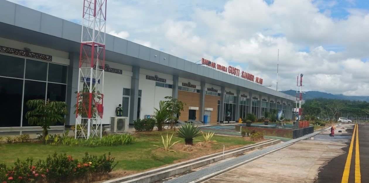 Lion Air KBU Terminal - Gusti Syamsir Alam Airport