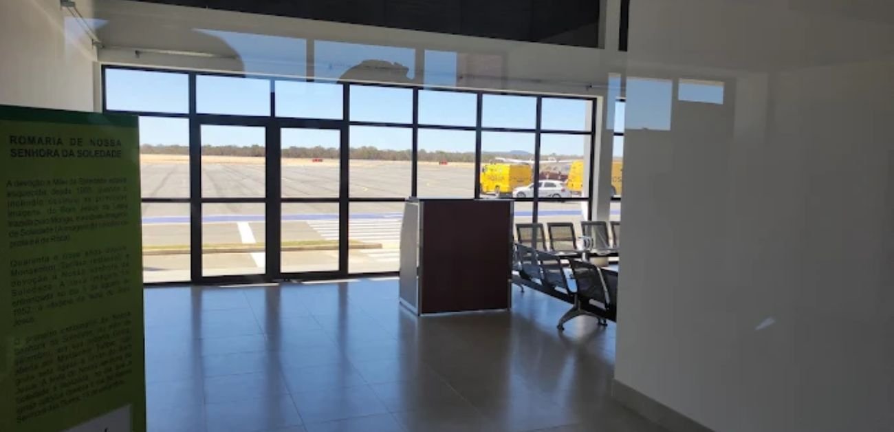 Bom Jesus Da Lapa Airport