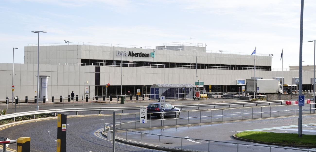 Aer Lingus Airlines ABZ Terminal - Aberdeen International Airport