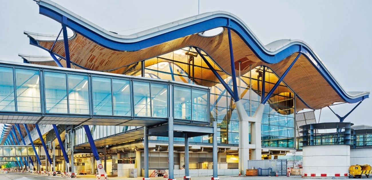 Aer Lingus Airlines MAD Terminal - Adolfo Suárez Madrid–Barajas Airport
