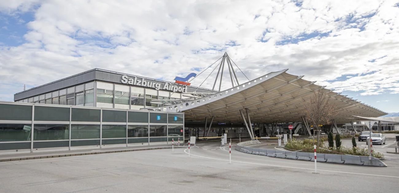 Aer Lingus Airlines SZG Terminal - Salzburg Airport
