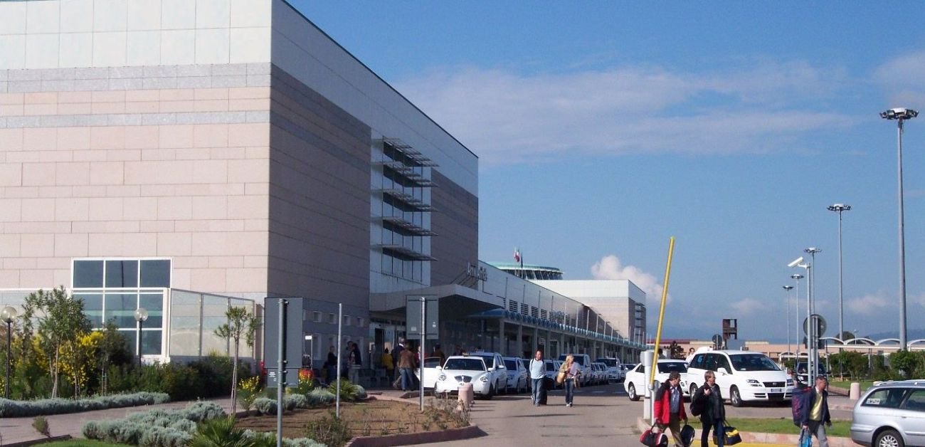 AeroItalia OLB Terminal - Olbia Costa Smeralda Airport