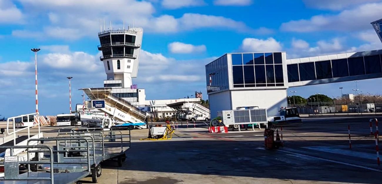 AeroItalia PMO Terminal - Palermo Airport