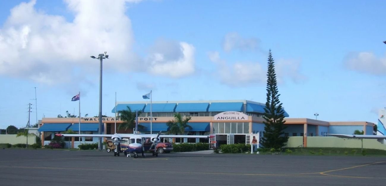 Delta Airlines Anguilla-Clayton J. Lloyd Airport