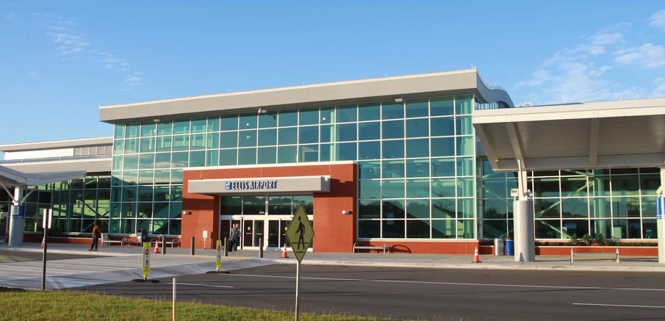 Delta Airlines Albert J Ellis Airport