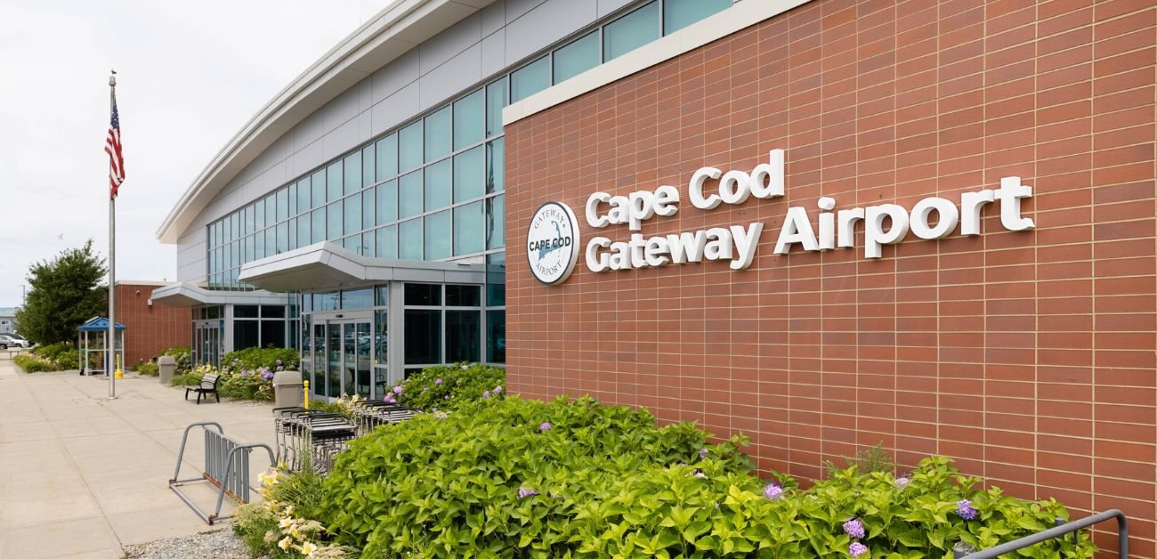 Delta Airlines Cape Cod Gateway Airport