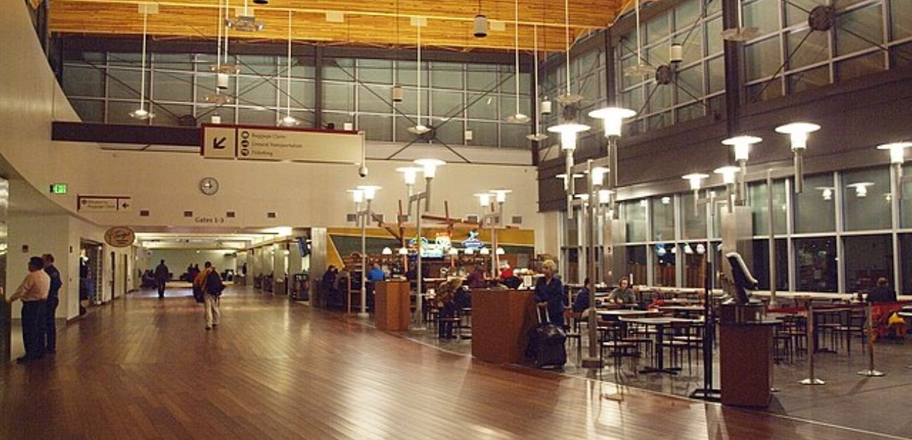 Delta Airlines Fairbanks International Airport