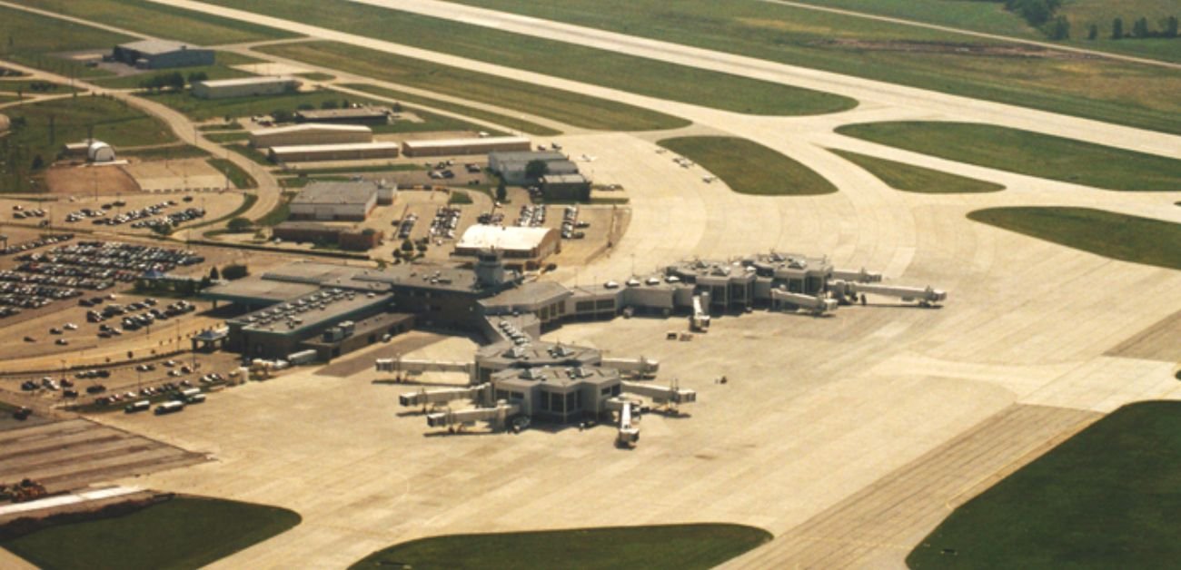 Delta Airlines Green Bay Austin Straubel International Airport