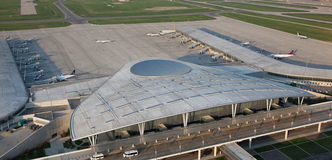 Delta Airlines Indianapolis International Airport