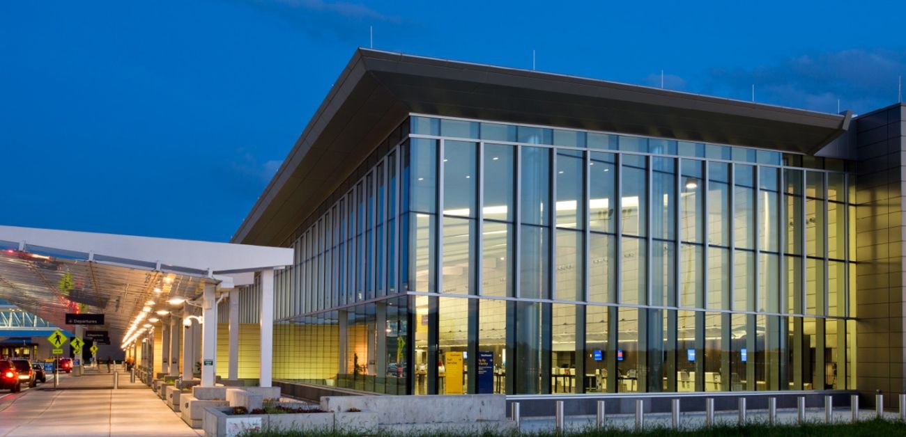 Delta Airlines Wichita Dwight D. Eisenhower National Airport