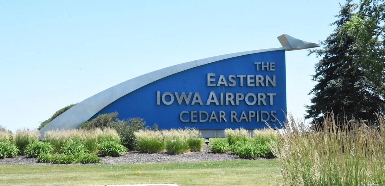 Delta Airlines Eastern Iowa Airport