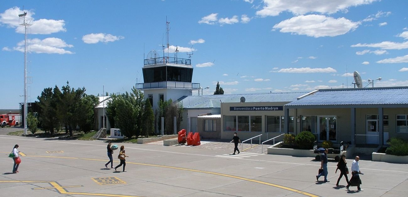 El Tehuelche Airport