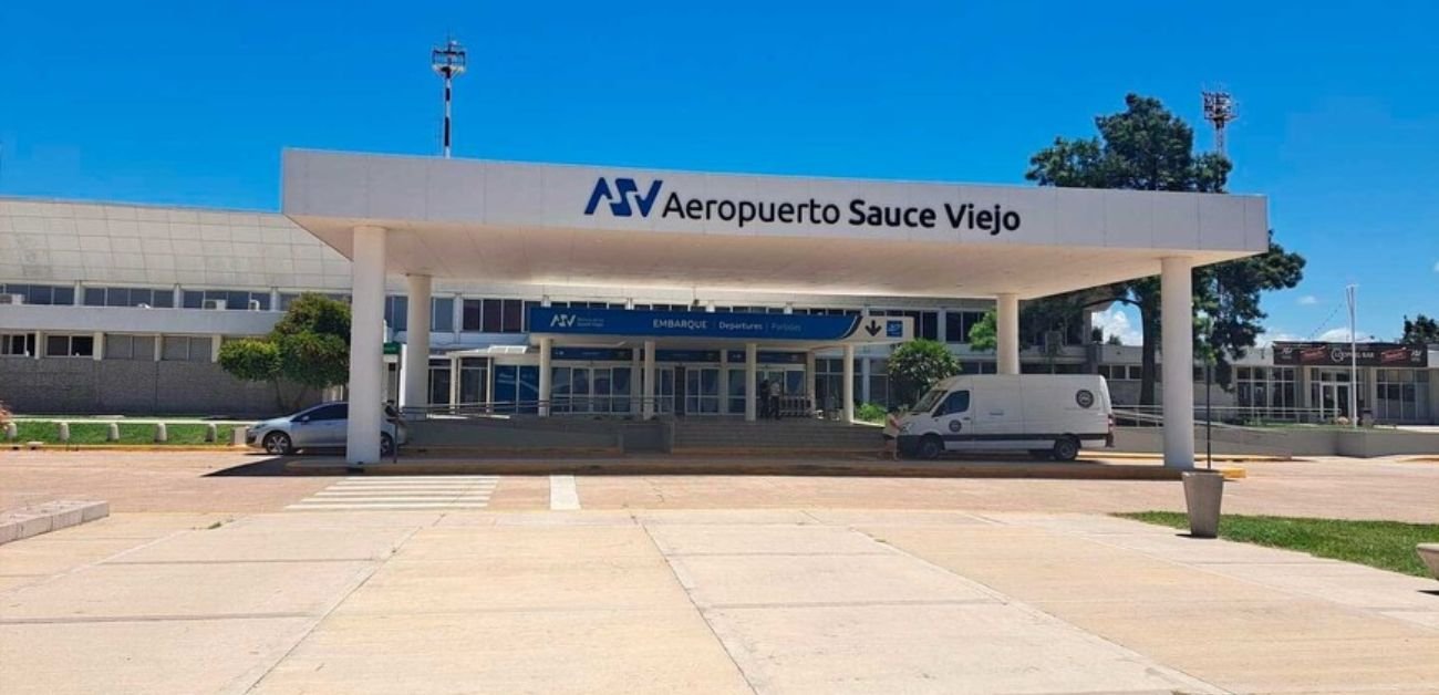 Sauce Viejo Airport